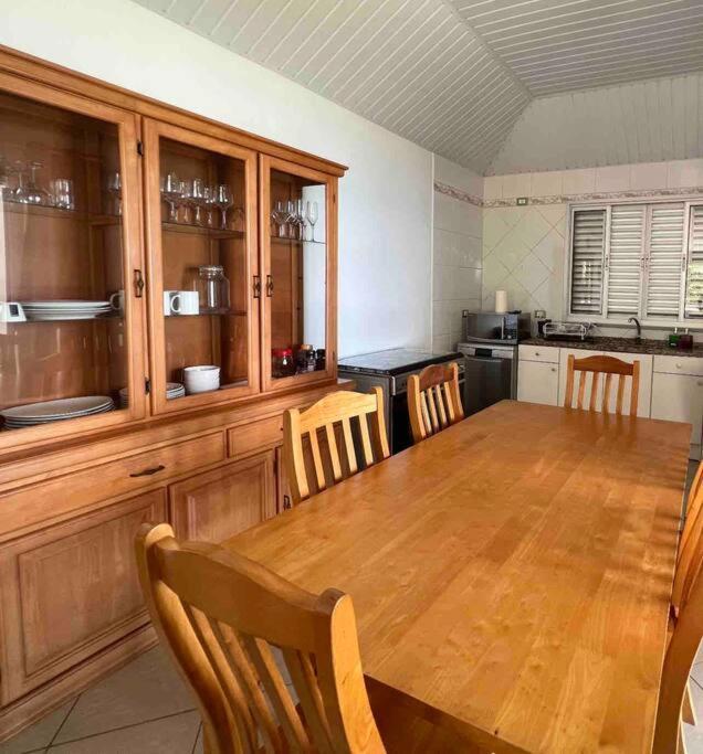 Waterfront Paradise 2 Br; Stunning Sunsets Сasa de vacaciones *